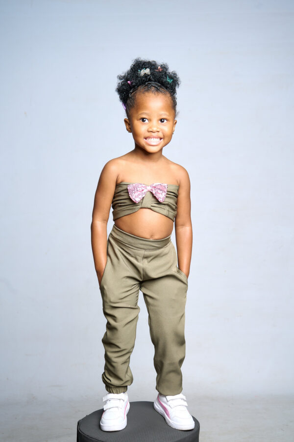 Sinisipho Molefe - Image 2