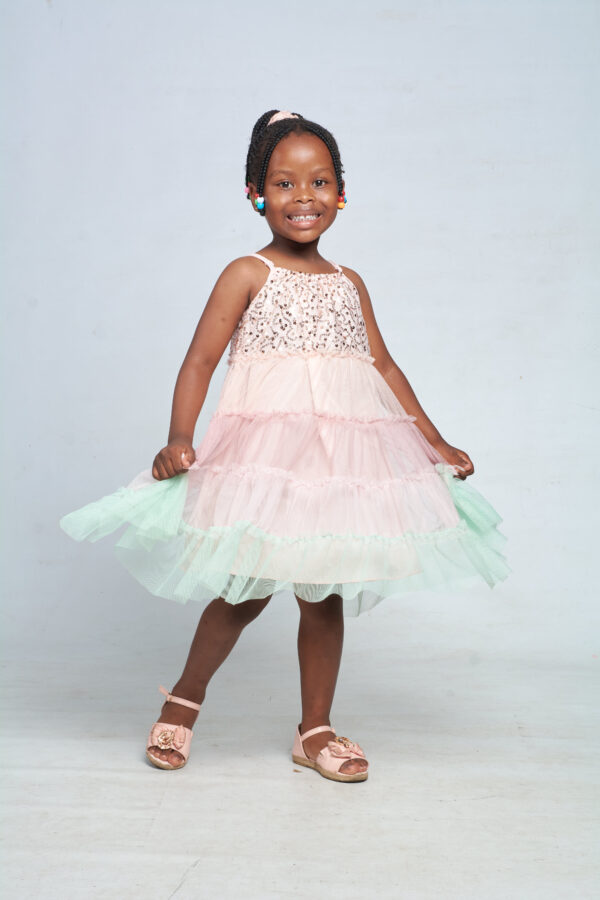 Hlelowenkosi Dlamini - Image 4