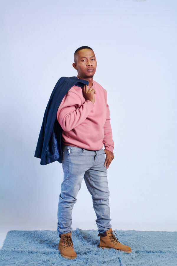 Manasse Kgatitswe - Image 4
