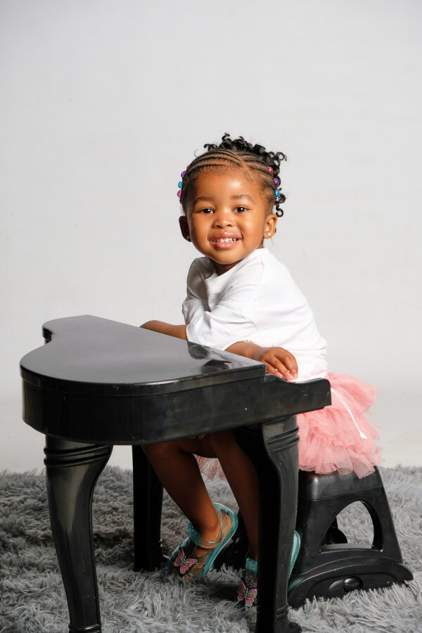 Moroesi Motsoari - Image 3