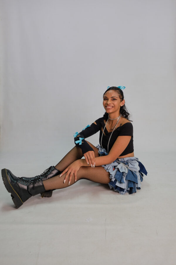 Lashe Adams - Image 3