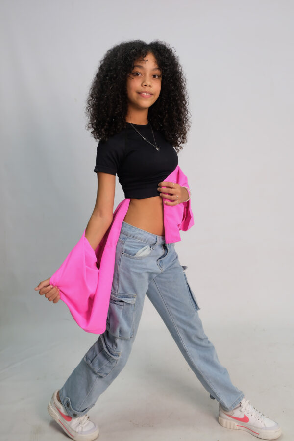 Skylar Lewis - Image 4